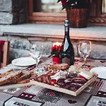 Maison Carrel Elegant 8 *